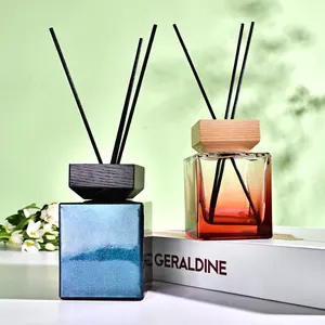 Wholesale Scent Aroma Square Container 200ml Hotel Room Decorative Reed Fragrance Glass Diffuser Bottle With Cap