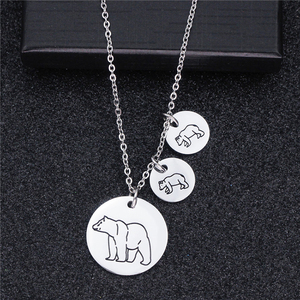 Acier inoxydable Nouveau Design De Mode <span class=keywords><strong>Trois</strong></span> Pièces Pendentif Gravé Papa Maman Ours Collier pour Fête Des Mères Cadeaux Femmes Bijoux - Product Image 5