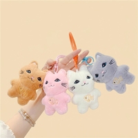 Porte-clés en peluche chat kawaii avec poisson, petit animal en peluche, pendentif de sac à dos, jouet doux pour enfant, vente en gros