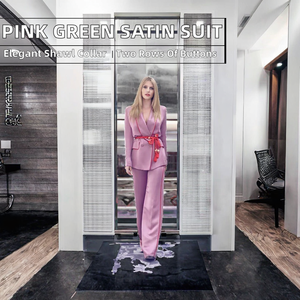 Ensemble de veste et pantalon de style smoking en satin rose et vert pour femmes, personnalisable, luxueux, à double boutonnage, avec col châle et ceinture - Product Image 4