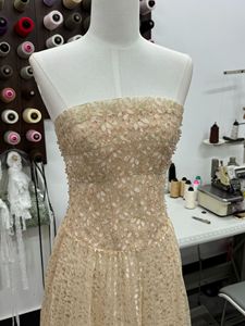 Vestido <span class=keywords><strong>de</strong></span> lentejuelas sin tirantes <span class=keywords><strong>de</strong></span> alta gama francés <span class=keywords><strong>de</strong></span> siete colores <span class=keywords><strong>para</strong></span> el Ramadán 2026 - Product Image 6