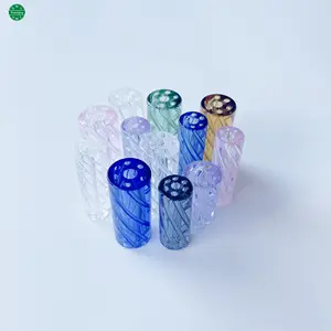 विभिन्न रंगों के ग्लास फ़िल्टर युक्तियाँ 7 छेद वाली कांच की शीशी