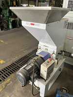 Broyeur de plastique haute puissance d'occasion / Machine auxiliaire pour machine de moulage par injection