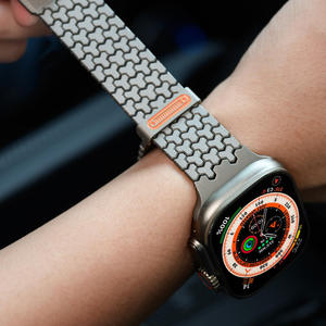 Bracelet à maillons en acier inoxydable à libération rapide pour Apple Watch toutes séries 10 11 46 mm 42 mm Ultra 49 mm, bracelet magnétique en métal - Product Image 4