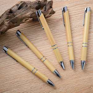 Stylos à bille en bambou personnalisables - Stylos promotionnels écologiques avec impression de logo pour cadeaux d'affaires - Product Image 2