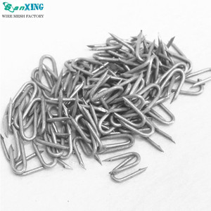 Clous en U galvanisés de 1 pouce pour la fixation du fil barbelé - Product Image 3
