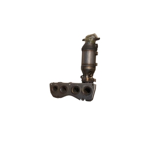 Convertidor catalítico de tres vías automotriz OEM/ODM de alta calidad para Toyota Lexus ES300H 2.5L 2014-2016 Euro V - Product Image 2