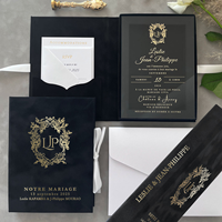 Invitations personnalisées en daim noir personnalisé boîtes de mariage en acrylique boîte de présentation doublée de velours feuille d'or avec pompon