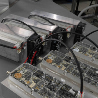 Module d'amplification RF à ondes pulsées SSD, module combinateur de puissance RF 200W 915MHz, combinateur de cavité RF à bande GaN avec alimentation LDMOS 24-28V