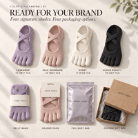 Chaussettes antidérapantes à cinq doigts pour femmes en coton peigné avec sangle croisée, coupe basse, logo personnalisé, vente en gros OEM ODM pour Pilates, Yoga, Barre
