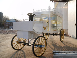Charrette funéraire à quatre roues de haute qualité, blanche, électrique/à chevaux, avec roues dorées, personnalisable - Product Image 6