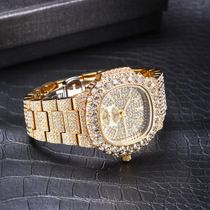 Groothandel Gouden Horloge Diamant Iced Out Hiphop Stijlvolle Quartz Horloges Voor Mannen Dubbele Wijzerplaat Heavry Waterdichte Polshorloges - Product Image 5