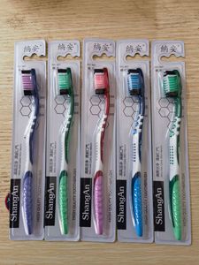 Brosses <span class=keywords><strong>à</strong></span> dents de qualité supérieure en gros, <span class=keywords><strong>à</strong></span> poils durs et <span class=keywords><strong>à</strong></span> poils doux, emballées individuellement pour le nettoyage - Product Image 3