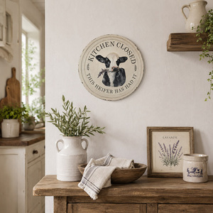 Targa in Metallo Vintage Divertente 'Cucina Chiusa' con Mucca, Stile Rustico per Cucina e Sala da Pranzo, Decorazione Murale - Product Image 2