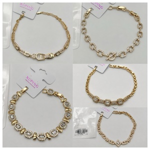 <span class=keywords><strong>Bracciale</strong></span> XUPING placcato oro con perle e zirconi, ciondolo a cuore d'angelo, catena alla moda in rame. - Product Image 5