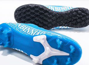 סין סיטונאי ספורט מגפי כדורגל נעלי כדורגל מגפי למכירה באיכות גבוהה ספייק FG כדורגל מגפי גברים בני - Product Image 5