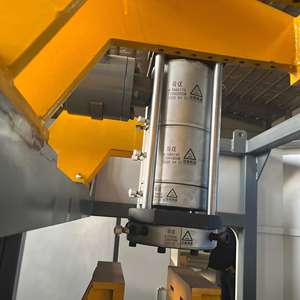 Machine de soufflage automatique pour bidons en plastique HDPE de 5 <span class=keywords><strong>litres</strong></span>, à haut rendement et double station, en promotion directe usine - Product Image 3