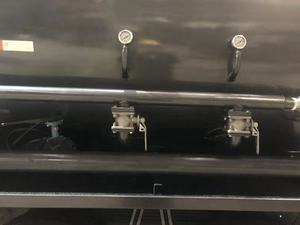 <span class=keywords><strong>Camion</strong></span> Cisterna HOWO a 12 Ruote da 40m3 per Trasporto di <span class=keywords><strong>Cemento</strong></span> Sfuso e Polveri - Product Image 3