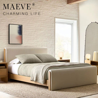 Lit double moderne en bois massif de luxe léger avec tête de lit en tissu lin beige, mobilier de chambre durable pour appartement