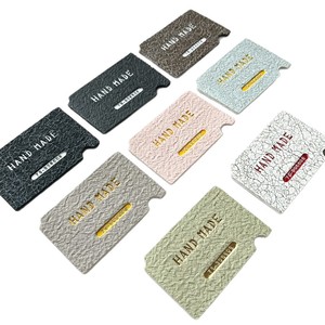 Etiquetas de cuero PU personalizadas Xinyu, rectangulares, con impresión por transferencia térmica, lavables, para prendas de vestir. - Product Image 2