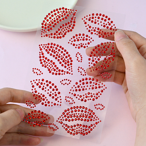 3D <span class=keywords><strong>labios</strong></span> rojos <span class=keywords><strong>tatuaje</strong></span> temporal pegatinas belleza perlas Rojas joyas <span class=keywords><strong>beso</strong></span> decoraciones para festivales y fiestas diamante arte corporal - Product Image 4