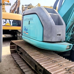 Excavatrice Kobelco SK135 d'occasion en bon état, excavatrice sur chenilles hydraulique Kobelco 135 à vendre à prix réduit - Product Image 3