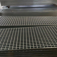Grille de fenêtre de sous-sol en acier métallique, utilisation durable, grille plate en métal, couverture de puits de fenêtre de sous-sol extérieure, robuste