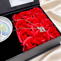Muses Jewels : Approvisionnement direct des grands fabricants – Pendentif en alliage d'huîtres de perles d'eau douce naturelles, colliers en acier inoxydable Perla