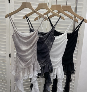 Camisola de malla con diseño de diseñador, corta, asimétrica, con encaje irregular, patchwork, dobladillo con cintas y volantes, efecto realista - Product Image 5