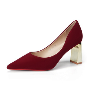 Escarpins en velours rouge 7777L à bout pointu et talon carré, chaussures de mariée confortables à enfiler pour mariage - Product Image 5