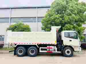 Mini camión volquete de <span class=keywords><strong>segunda</strong></span> <span class=keywords><strong>mano</strong></span> Camión de Punta resistente con sistema hidráulico de elevación frontal de elevación lateral media - Product Image 3