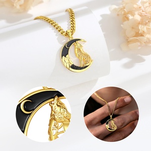 Collar con Colgante de Lobo Vikingo de Cobre Chapado en <span class=keywords><strong>Oro</strong></span> de <span class=keywords><strong>24K</strong></span> con Obsidiana y Dije de Luna Creciente de Mitología Nórdica al por Mayor - Product Image 3