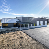 Entrepôt préfabriqué moderne en structure légère en acier à vendre