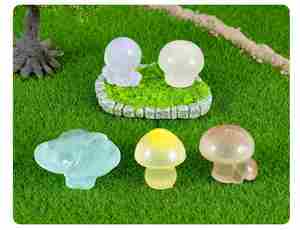 Mini-ornements en résine phosphorescents en forme de champignons pour terrariums de mousse, micro-paysages et décorations de jardin miniature DIY – Vente en gros - Product Image 6