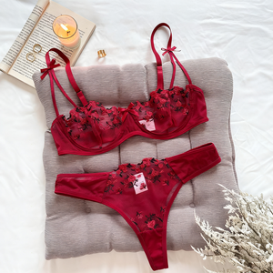 Set di reggiseno sottile ricamato Semi-tentazione in pizzo intimo Sexy intimo trasparente allettante da donna rosso erotico - Product Image 1