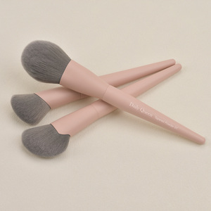 DailyQueen Morph 16Pcs Nano Hair Nylon pink Handle Blush Powder Makeup Brushes Opulent Feel Soft Bristles Private Label - Product Image 3