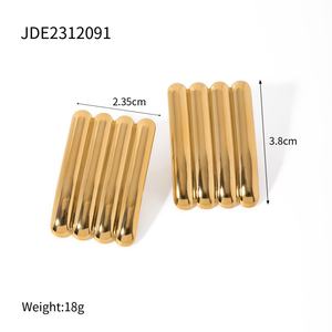 Boucles d'oreilles élégantes, simples et personnalisées haut de gamme pour femmes, en or 18 carats et acier inoxydable rayé - Product Image 2