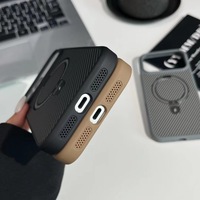 Étui de téléphone portable antichoc en fibre de carbone avec béquille magnétique invisible, série 17 Pro Max, support rotatif à 360 degrés
