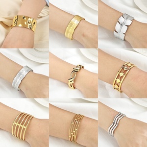 Conjunto de Pulseras de Acero Inoxidable Chapado en Oro de Estilo Clásico, con Cuentas Geométricas, Ajustables, para Aniversario - Product Image 6