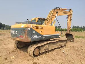 Excavadora de cadenas HYUNDAI 225-9s 2022 de segunda mano con rompedor de cazo y PLC, 22.6 toneladas, lista para envío inmediato desde China - Product Image 2
