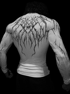 Maglia a Compressione da Uomo a Maniche Lunghe con Collo Tondo, Ideale per Corsa e Sport, Tessuto Altamente Elastico con Motivo Geometrico - Product Image 4