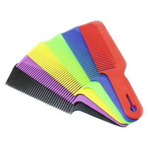 Grand peigne à cheveux en plastique pour usage en salon, apparence élégante, disponible en plusieurs couleurs - Product Image 5