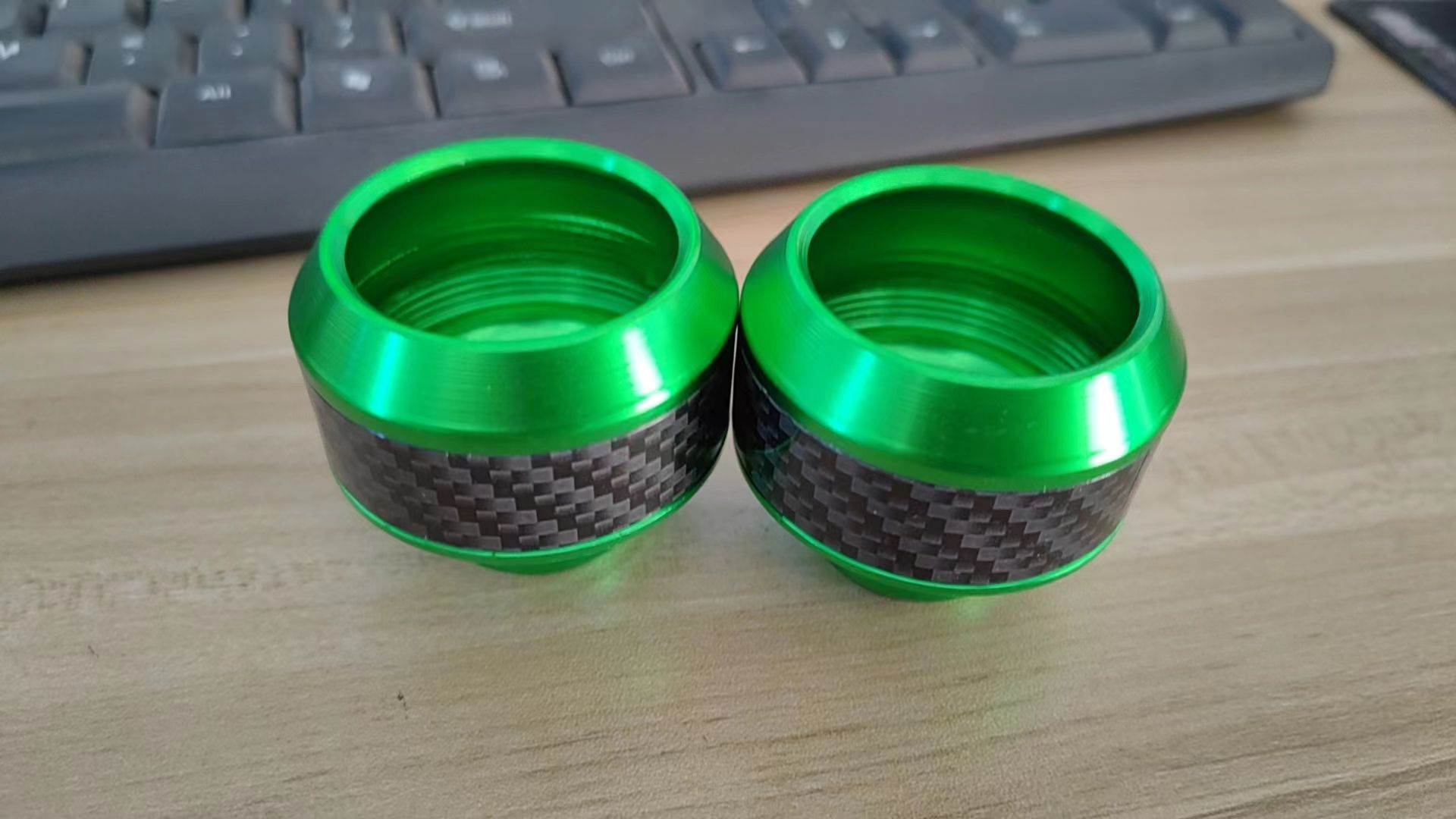 สีเขียว