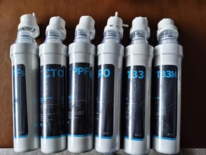 Distributeur d'eau chaude/froide professionnel à chargement par le bas pour hôtels, avec sécurité enfant, boîtier en plastique et refroidissement par compresseur – Obtenez eau chaude et froide - Product Image 6