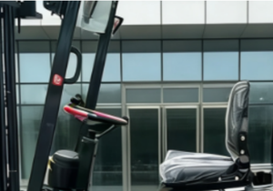 KATOCASE Palan électrique à économie d'énergie de 3,5 tonnes avec une vitesse de levage de 10 s et une hauteur de levage maximale de 3 m. - Product Image 5