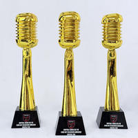 Trophée personnalisé en résine cristalline pour le prix du meilleur chant, trophée microphone en résine dorée