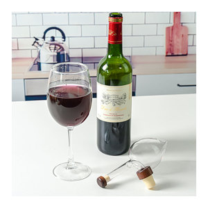 <span class=keywords><strong>Carafe</strong></span> à <span class=keywords><strong>vin</strong></span> rouge nervurée en verre cristal sans plomb <span class=keywords><strong>Carafe</strong></span> à <span class=keywords><strong>vin</strong></span> La <span class=keywords><strong>carafe</strong></span> à <span class=keywords><strong>vin</strong></span> fournit l'<span class=keywords><strong>a</strong></span>érateur parfait - Product Image 3