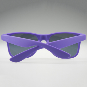 Venta al por mayor 2025 UV400 Gafas de sol Lindo marco púrpura Logotipo personalizado Nuevo Azul Amarillo PC Lentes Gafas promocionales Verde Rojo Opciones - Product Image 3