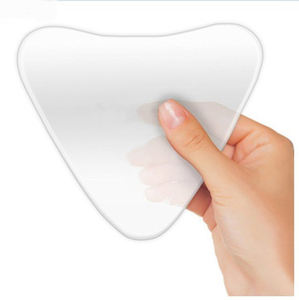 맞춤형 로고 실리콘 넥 주름 방지 패드 접착제 재사용 주름 방지 패치 가슴 주름 실리콘 패드 - Product Image 1