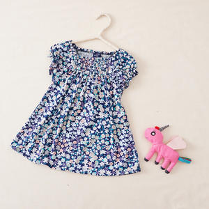 Ropa de Verano para Bebés Niñas, Conjunto Informal de Algodón con Estampado de Puntos Azules y Volantes Rosas, Ropa Infantil al por Mayor - Product Image 6